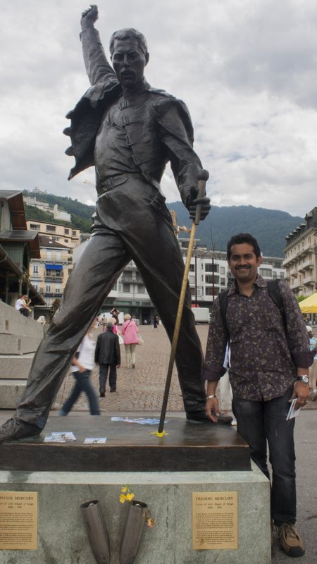 Freddie Mercury Statue in Montruex