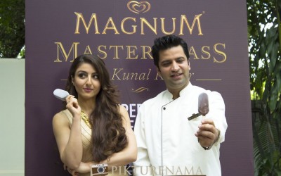 Sinful evening with Soha and Kunal at Kolkata – Magnum Ice cream launch