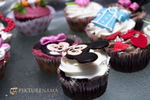 Cup_cakes_at_Creme caramel Kolkata reviewed by pikturenama