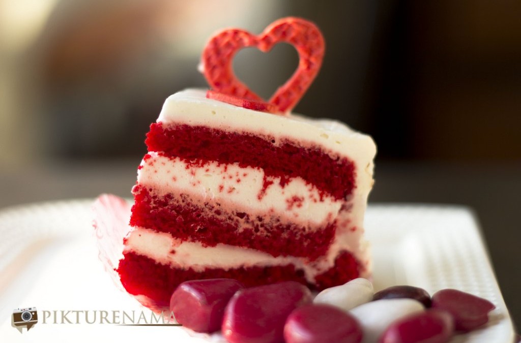 Red Velvet Cake Creme Caramel the cake shop at Kolkata review by pikturenama