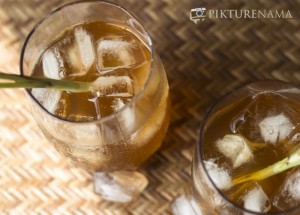 Ingredients of Iced tea with lemongrass and ginger by pikturenama serve chilled