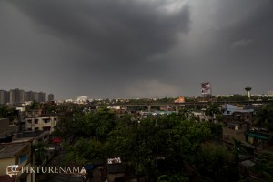 Cloudy sky in Kolkata by pikturenama
