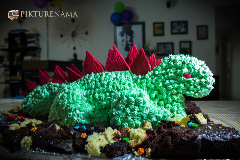 The complete Dinosaur Cake by pikturenama