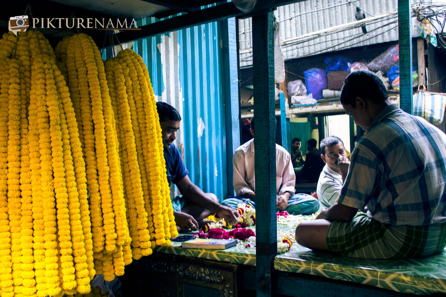 Mullick Ghat flower market Kolkata 6