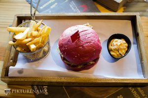 Barcelos Kolkata red burger with dip
