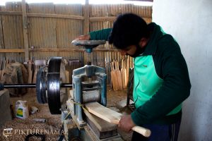 Qayuum at work for Kashmir willow bat