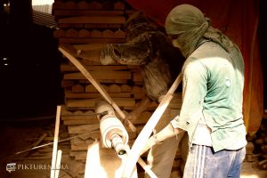 making of Kashmir willow bat