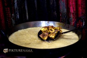 Fresh deep fried Khayam Chowk Srinagar