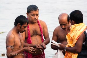 Durga Pujo praying together