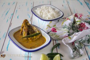 Machher Muro diye dal or dal cooked with fish head -1