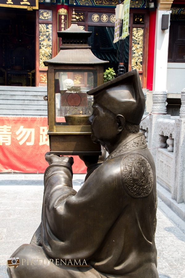 Wong Tai Sin temple HongKong and Man Mo Temple 22