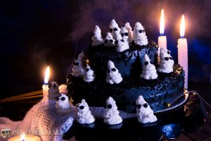 Halloween Ghost cake - 9