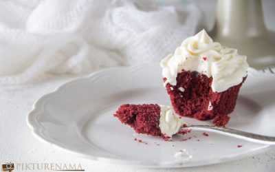 Red Velvet Cupcakes and the Magic of Christmas