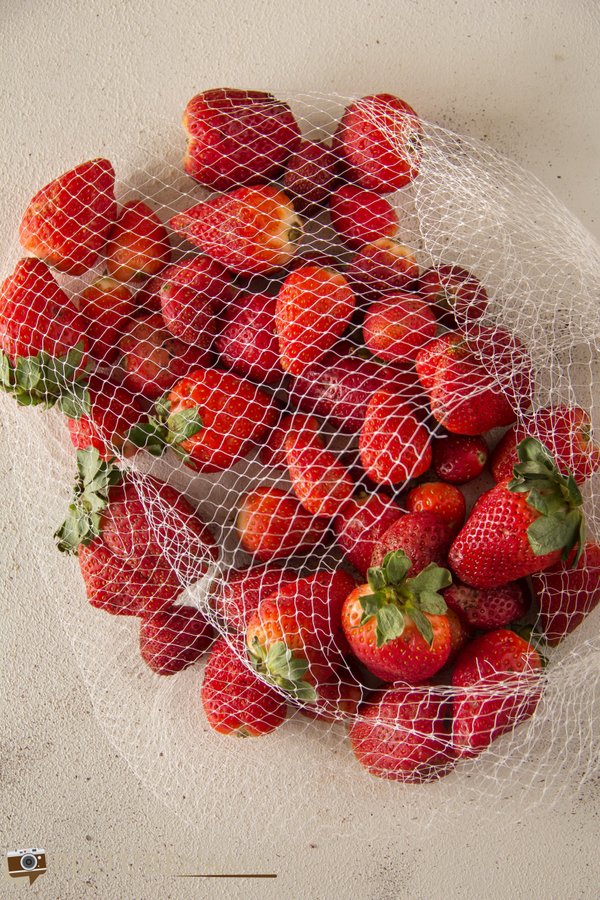 Raw produce for Lemon and Strawberry bundt Cake - 2