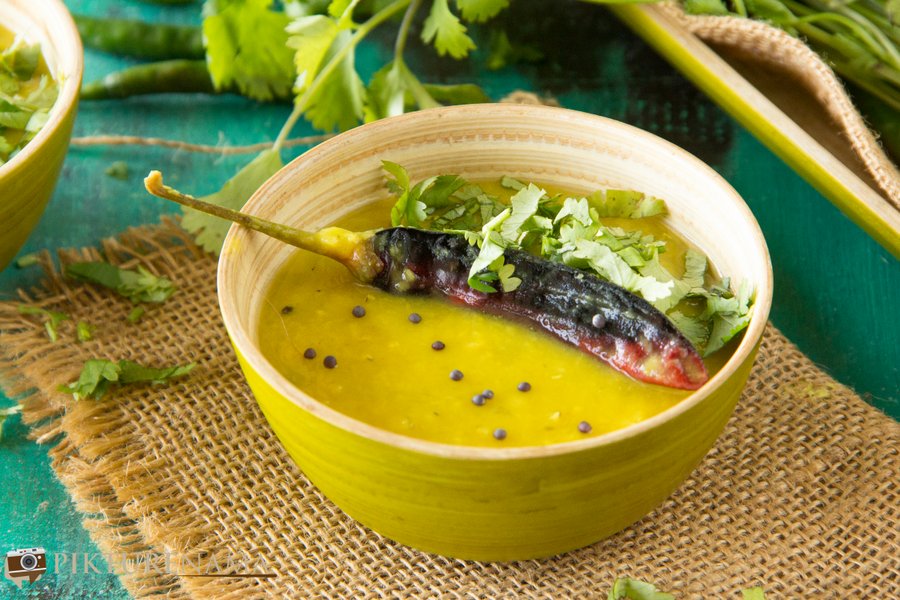 Kancha Tomato Diye Musurir Dal or Bengali Style Masoor Dal with Green Tomatoes