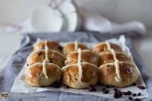 How to make Hot Cross Buns - 5