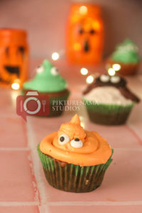 Hallween Pumpkin Cupcakes - 8