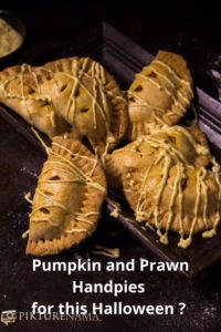 Easy Halloween recipe of Pumpkin and Prawn handpie - 1