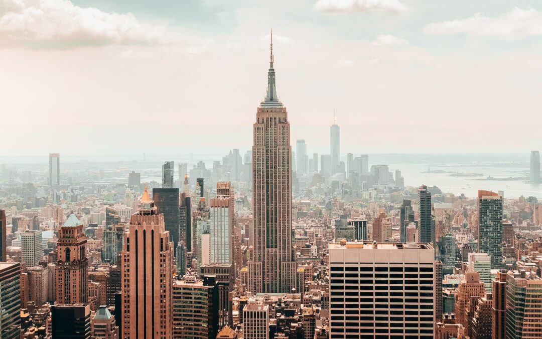 Places to visit in USA - Empire Empire-state-building-Photo-by-Christian-Ladewig-on-Unsplash